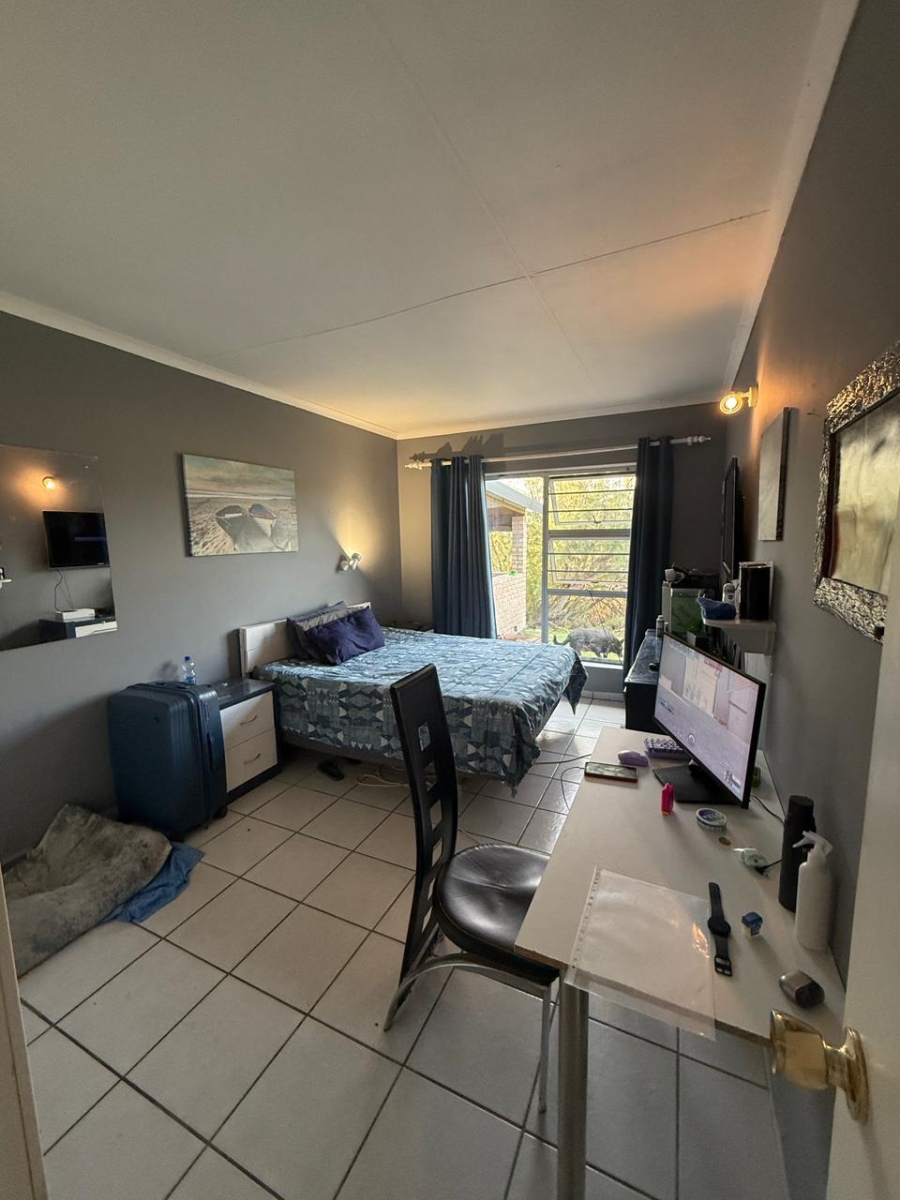 4 Bedroom Property for Sale in Riverside Western Cape